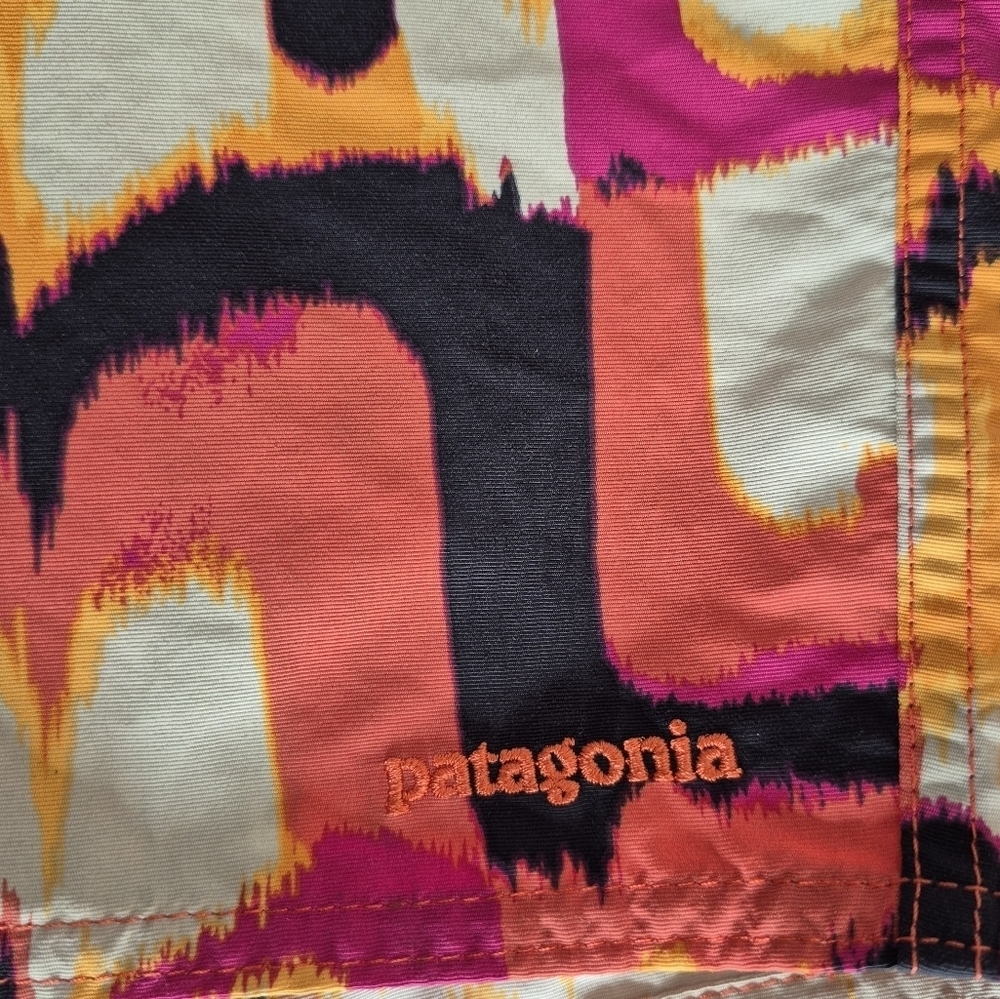 Patagonia Wavefarer Board Shorts - Size 14 - Picture 5 of 7